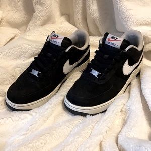 Men’s suede deep black Air Force 1’s